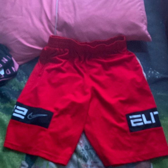 Nike Elite shorts - Picture 1 of 2